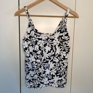 Land’s end black Havana tulip hem floral tankini xs 2-4